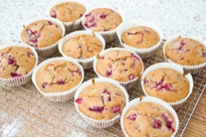 raspberry cornmeal muffins