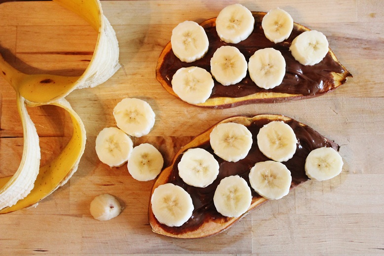 Chocolate Banana Sweet Potato Toast | Schoko-Banane-Süßkartoffeltoast